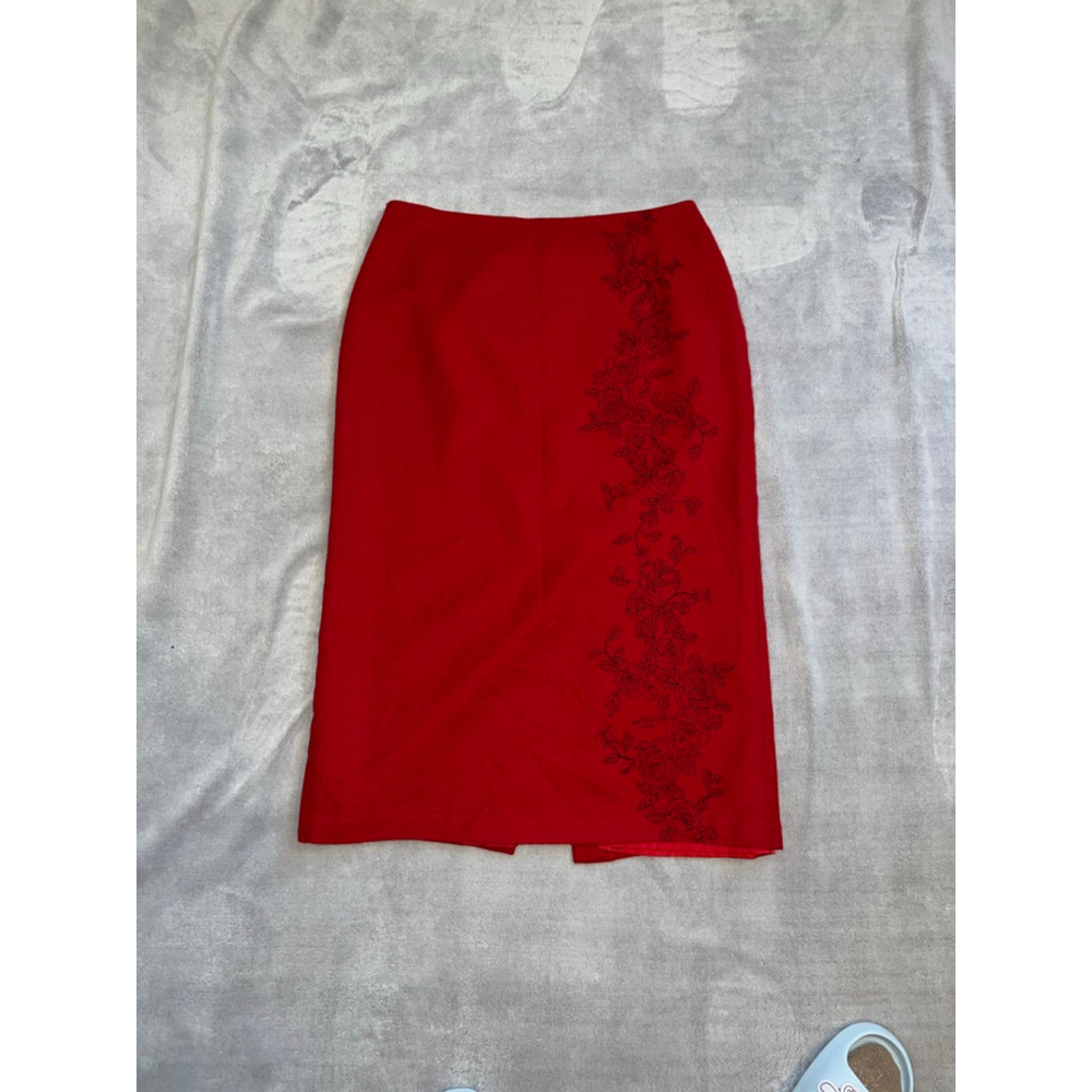 Harris/Wallace Red Pencil MIDI Skirt Black Rose Embroidery 12